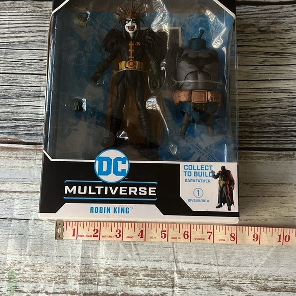 DC Multiverse Robin King Action Figure - Picture 6 of 7